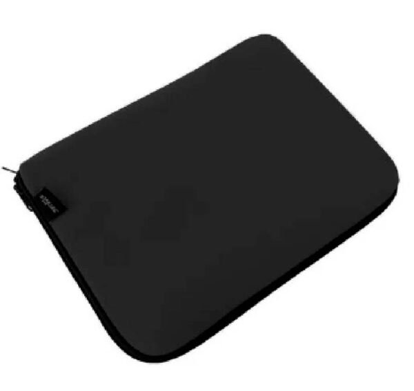 Funda impermeable Senc para portátil de 14 pulgadas, color negro, resistente al agua y golpes, vista frontal en un fondo claro.