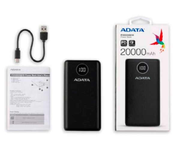 Imagen de la Batería Externa Portátil de Gran Capacidad ADATA 20000mAh, de color negro con detalles plateados, mostrando los puertos USB y el indicador LED de batería.
