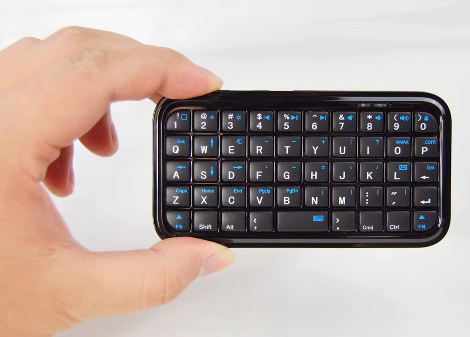 TECLADO BLUETOOTH MINI COMPATIBLE CON PS3/SMARTPHONE/PC/HTPC/IPAD/IPHONE/OS