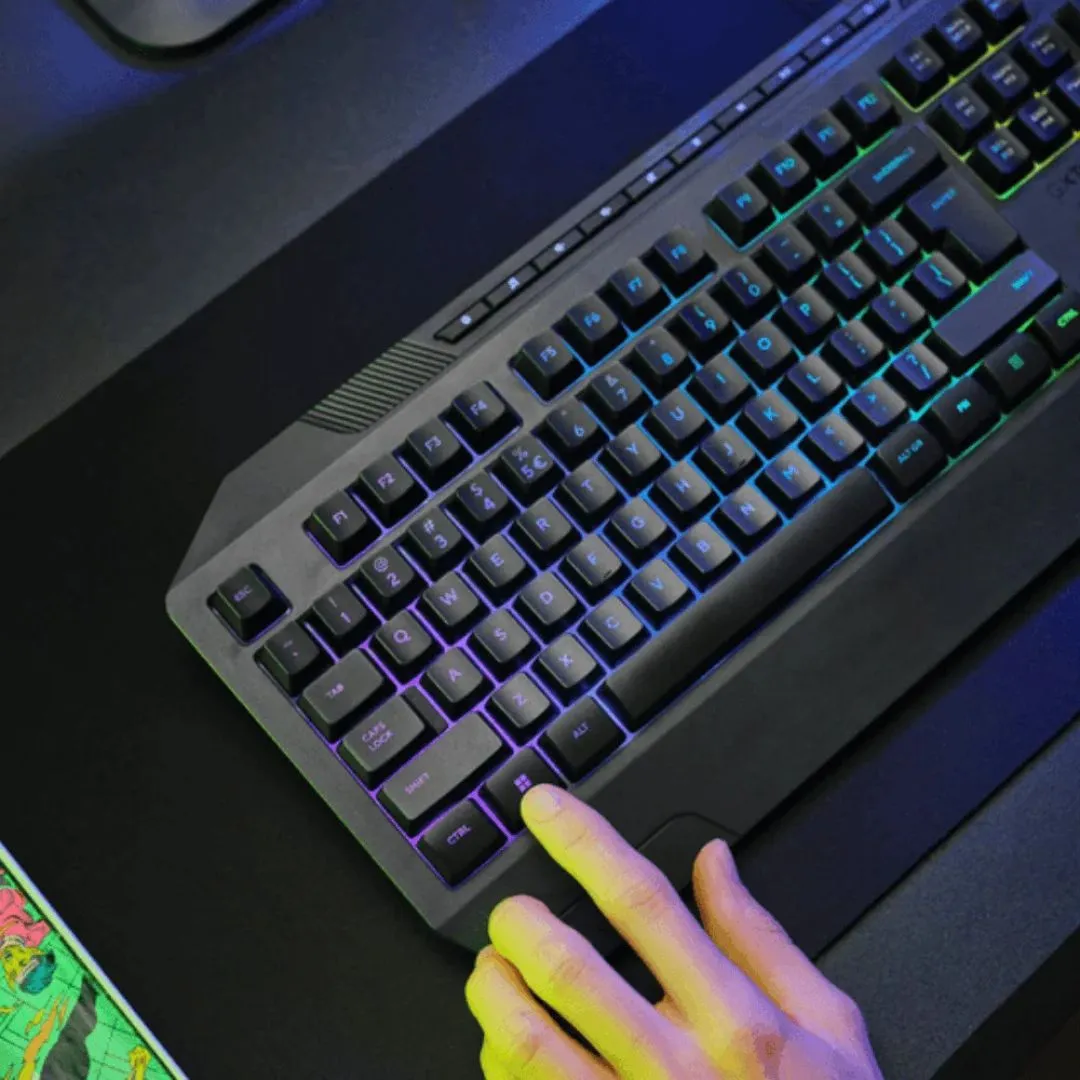 TECLADO GAMER USB TRUST GXT 836 EVOCX CON ILUMINACION RAINBOW