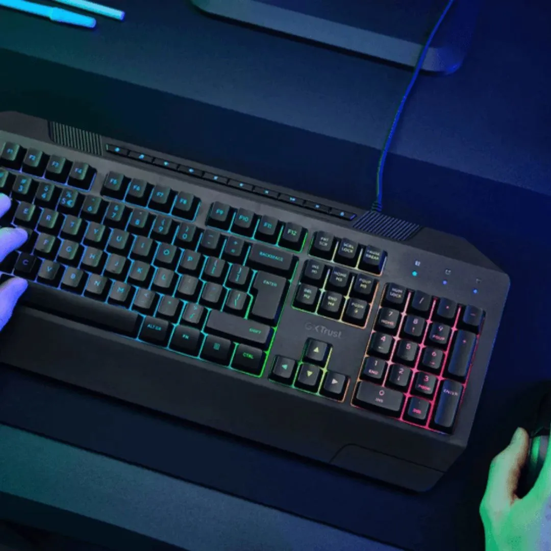 TECLADO GAMER USB TRUST GXT 836 EVOCX CON ILUMINACION RAINBOW